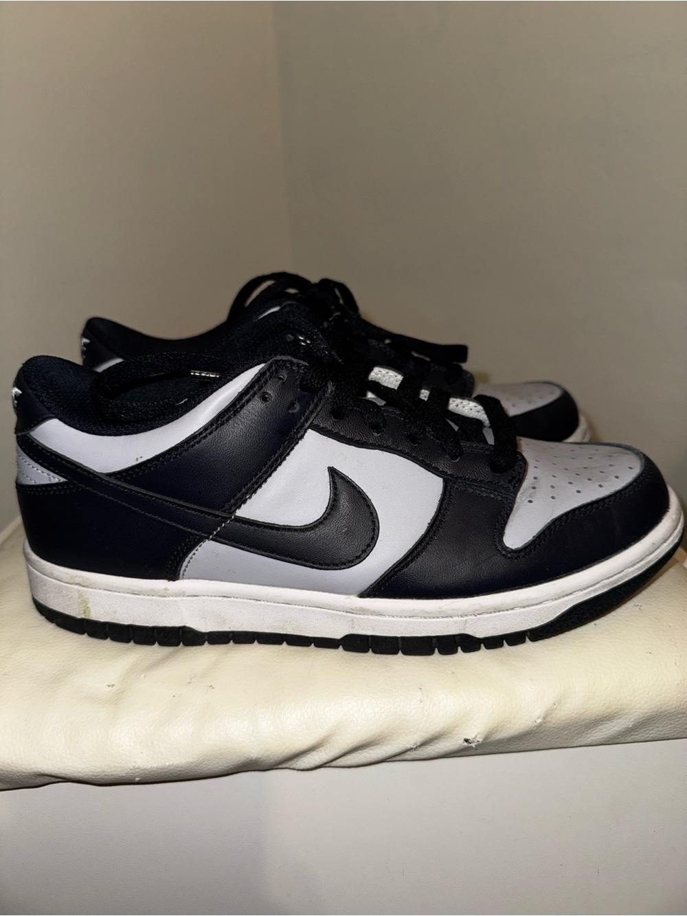 Nike Kids Low-Top Sneaker - Black & White